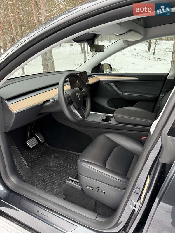 Позашляховик / Кросовер Tesla Model Y 2024 в Броварах фото 8 Позашляховик / Кросовер Tesla Model Y 2024 в Броварах