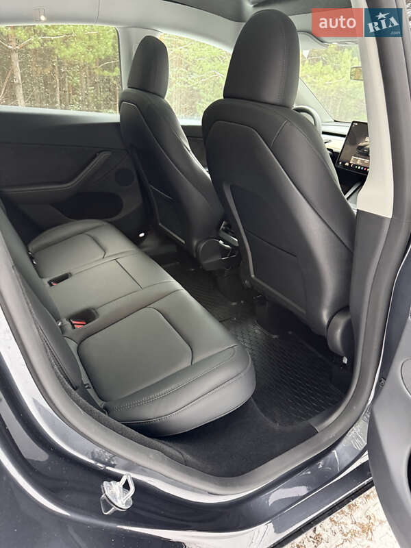 Позашляховик / Кросовер Tesla Model Y 2024 в Броварах фото 12 Позашляховик / Кросовер Tesla Model Y 2024 в Броварах