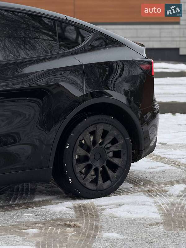 Внедорожник / Кроссовер Tesla Model Y 2024 в Черновцах фото 5 Внедорожник / Кроссовер Tesla Model Y 2024 в Черновцах