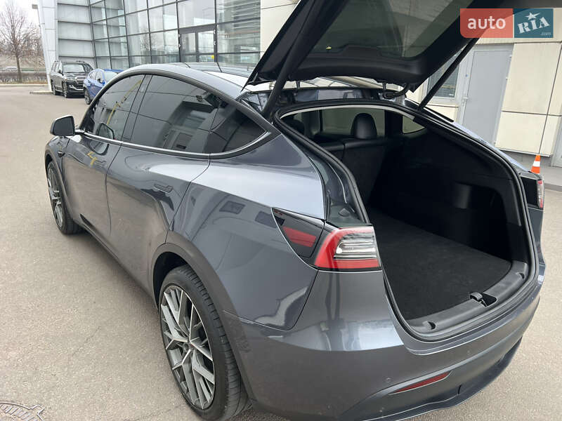 Внедорожник / Кроссовер Tesla Model Y 2022 в Киеве