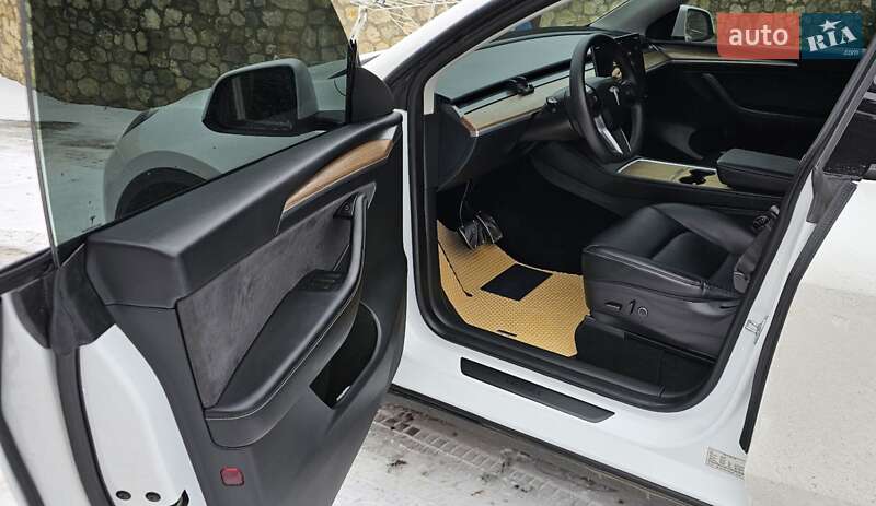Позашляховик / Кросовер Tesla Model Y 2023 в Тернополі