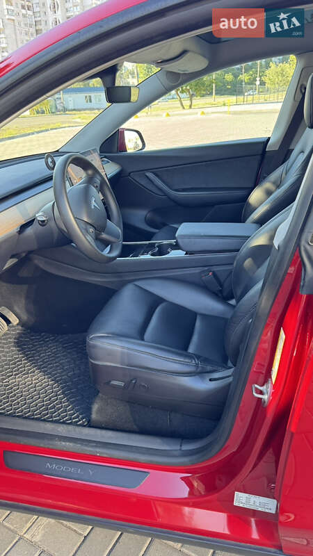 Внедорожник / Кроссовер Tesla Model Y 2020 в Запорожье
