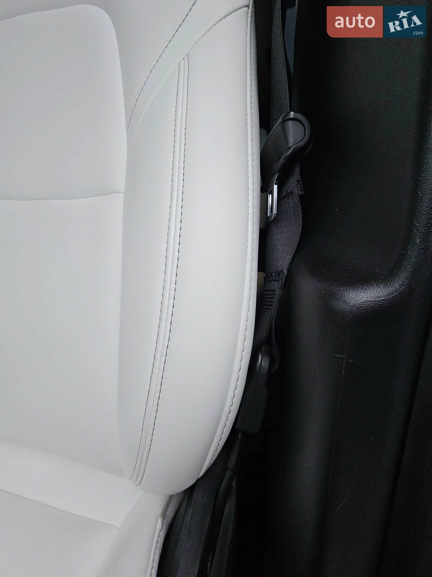 2020 Tesla Model Y - мініатюра 14