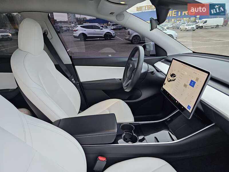 Внедорожник / Кроссовер Tesla Model Y 2020 в Житомире