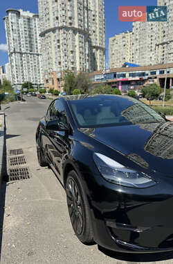 Позашляховик / Кросовер Tesla Model Y 2023 в Києві
