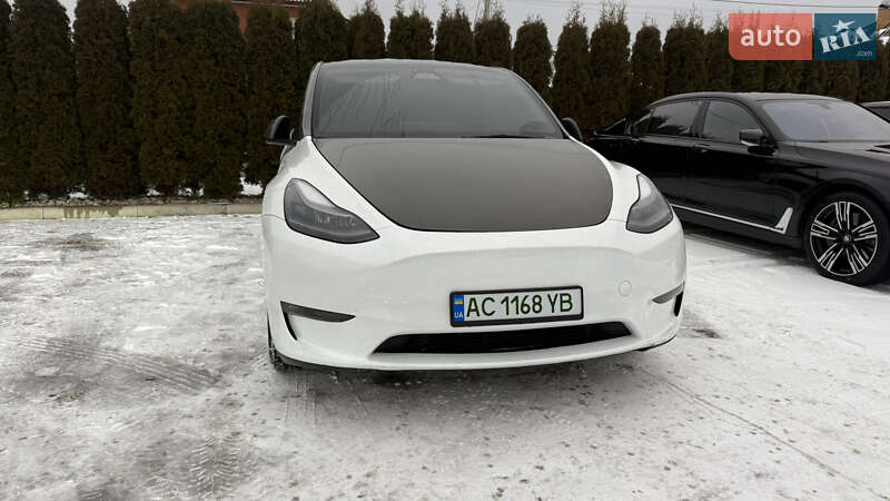 Внедорожник / Кроссовер Tesla Model Y 2024 в Луцке