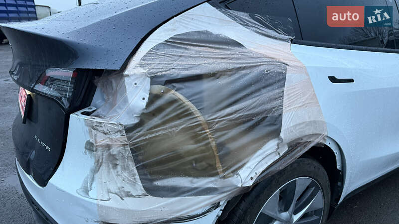 Внедорожник / Кроссовер Tesla Model Y 2024 в Луцке