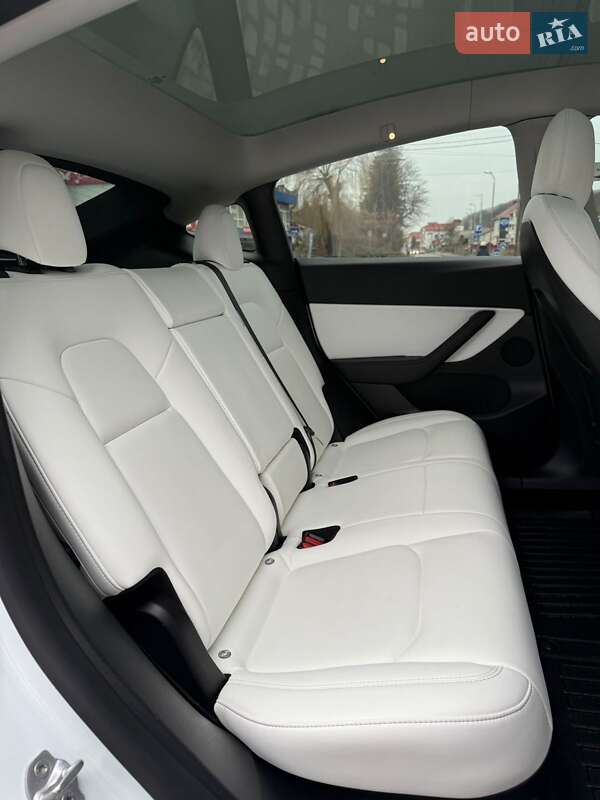 Внедорожник / Кроссовер Tesla Model Y 2021 в Тернополе