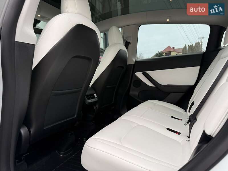 Внедорожник / Кроссовер Tesla Model Y 2021 в Тернополе