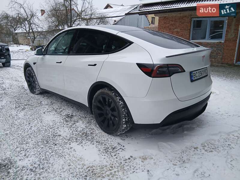 Внедорожник / Кроссовер Tesla Model Y 2023 в Городке