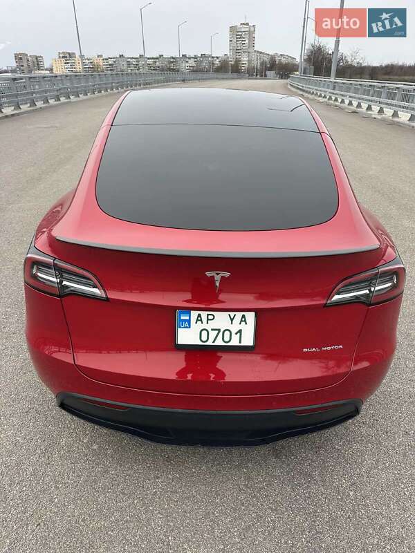 Позашляховик / Кросовер Tesla Model Y 2021 в Дніпрі