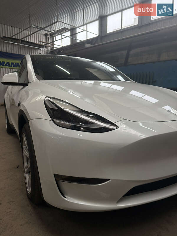 Внедорожник / Кроссовер Tesla Model Y 2023 в Первомайске