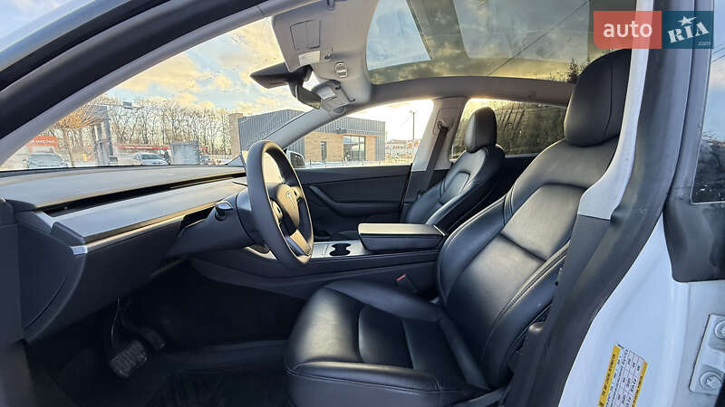 Внедорожник / Кроссовер Tesla Model Y 2022 в Луцке