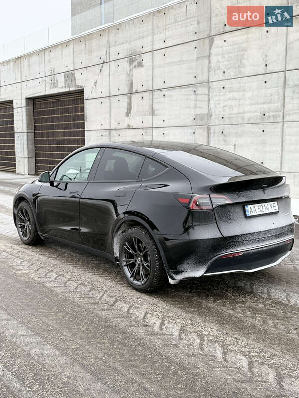 Внедорожник / Кроссовер Tesla Model Y 2024 в Киеве фото 9 Внедорожник / Кроссовер Tesla Model Y 2024 в Киеве
