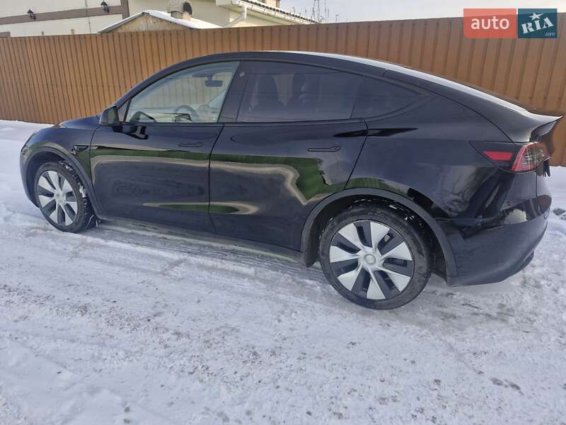 Внедорожник / Кроссовер Tesla Model Y 2023 в Кременчуге
