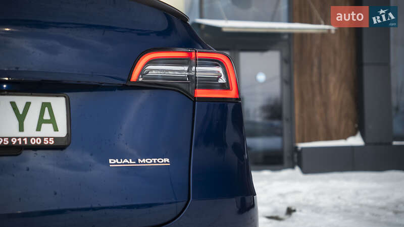 Внедорожник / Кроссовер Tesla Model Y 2022 в Киеве