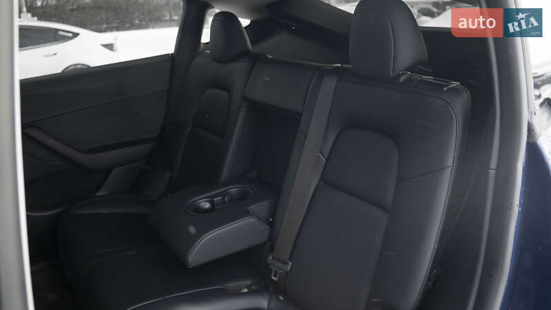 Внедорожник / Кроссовер Tesla Model Y 2022 в Киеве