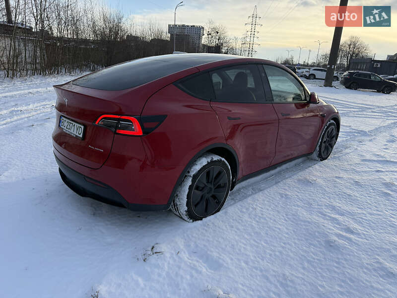 Внедорожник / Кроссовер Tesla Model Y 2023 в Львове