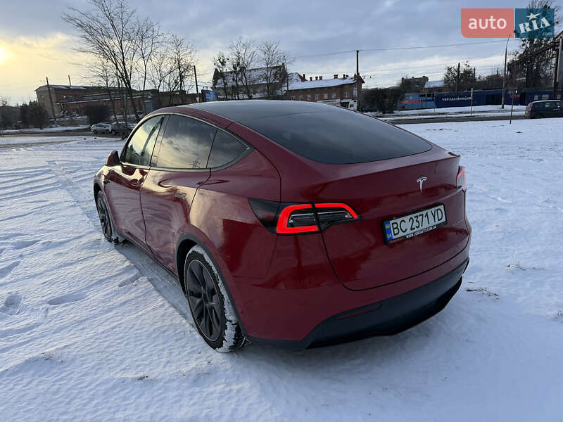 Внедорожник / Кроссовер Tesla Model Y 2023 в Львове