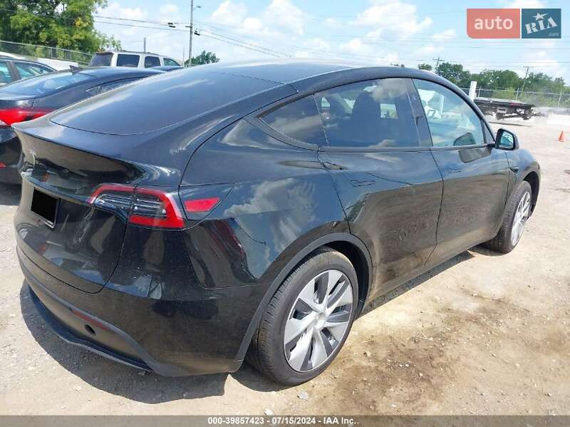 Позашляховик / Кросовер Tesla Model Y 2023 в Києві