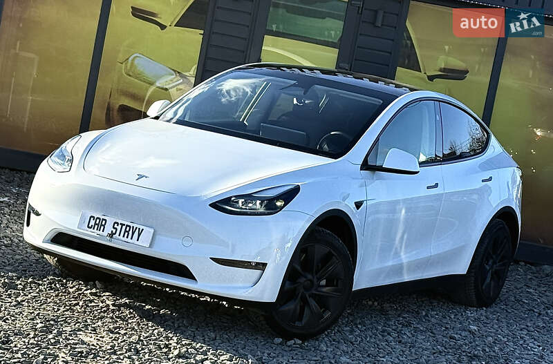Внедорожник / Кроссовер Tesla Model Y 2024 в Стрые