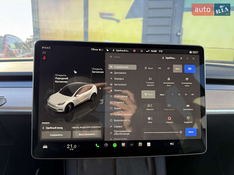 Внедорожник / Кроссовер Tesla Model Y 2024 в Стрые