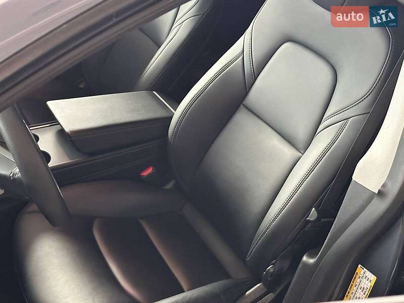 Позашляховик / Кросовер Tesla Model Y 2023 в Одесі фото 15 Позашляховик / Кросовер Tesla Model Y 2023 в Одесі