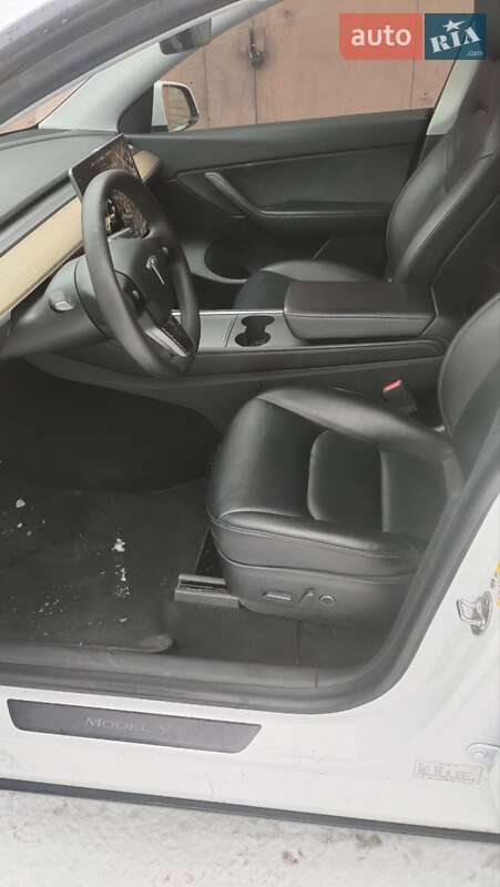 Внедорожник / Кроссовер Tesla Model Y 2021 в Киеве фото 5 Внедорожник / Кроссовер Tesla Model Y 2021 в Киеве