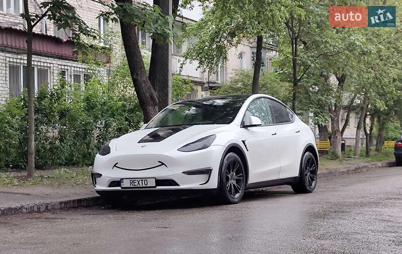 Позашляховик / Кросовер Tesla Model Y 2020 в Харкові