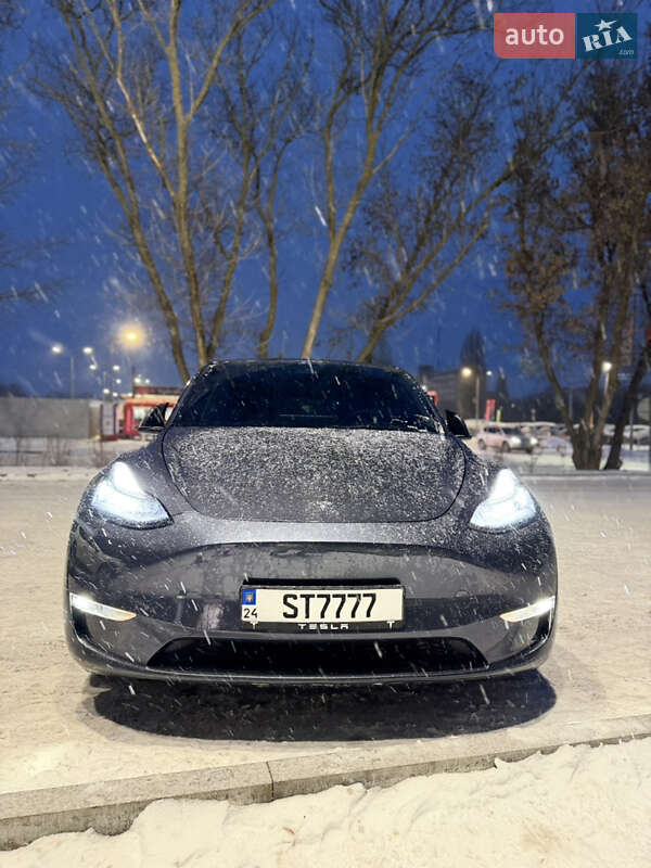 Позашляховик / Кросовер Tesla Model Y 2021 в Черкасах