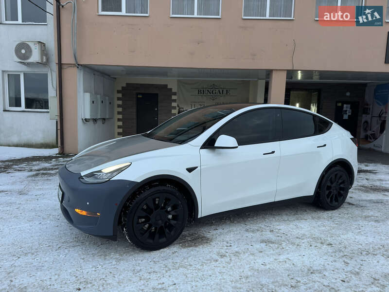 Внедорожник / Кроссовер Tesla Model Y 2020 в Луцке
