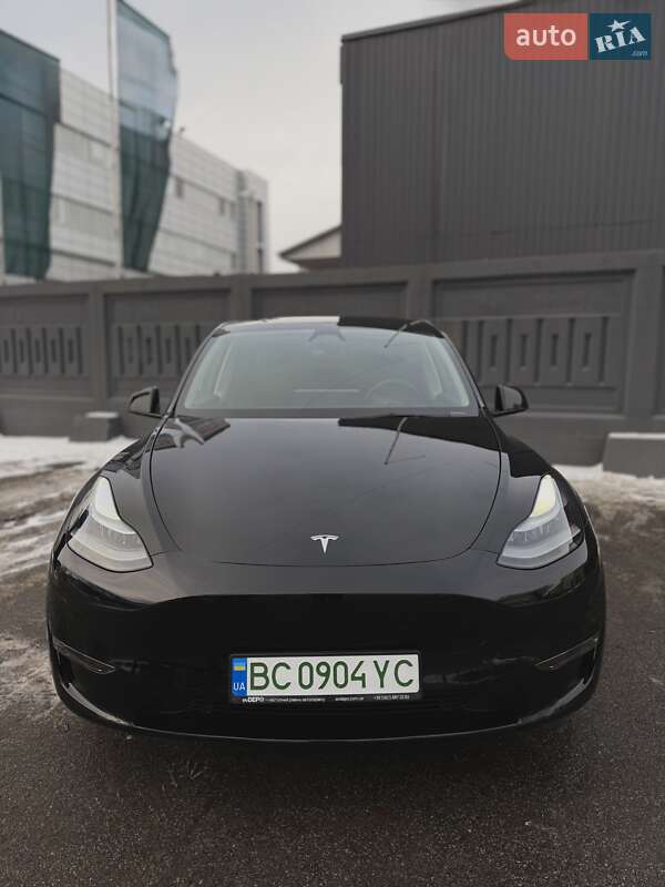 Внедорожник / Кроссовер Tesla Model Y 2024 в Киеве