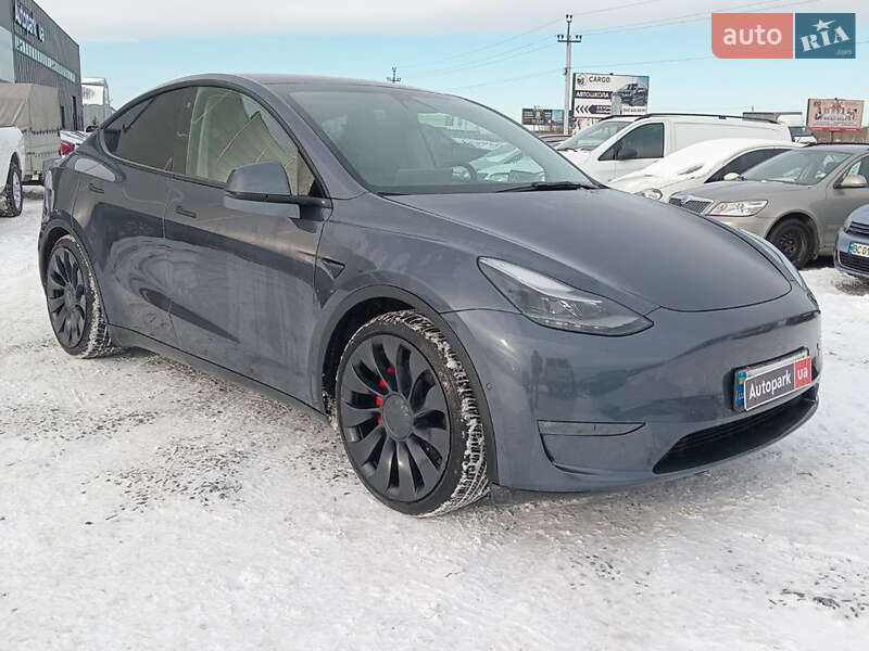 Внедорожник / Кроссовер Tesla Model Y 2022 в Львове