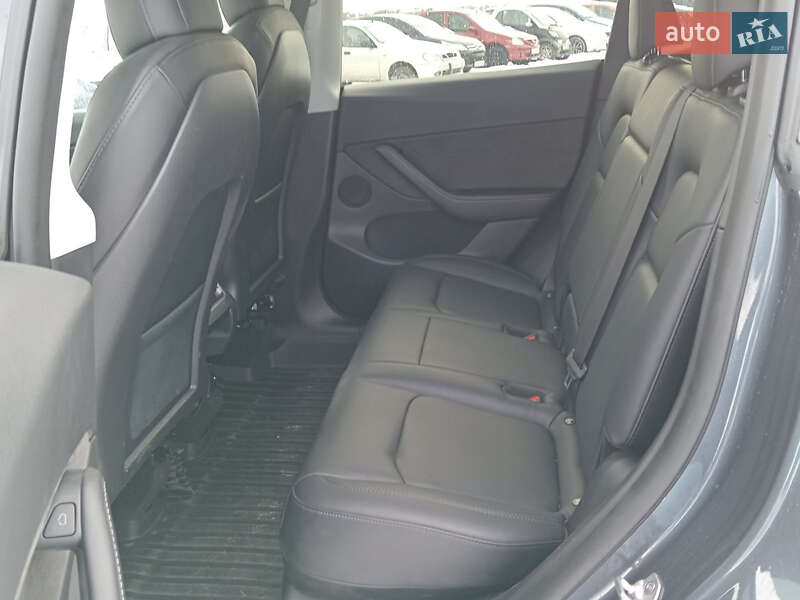 Внедорожник / Кроссовер Tesla Model Y 2022 в Львове