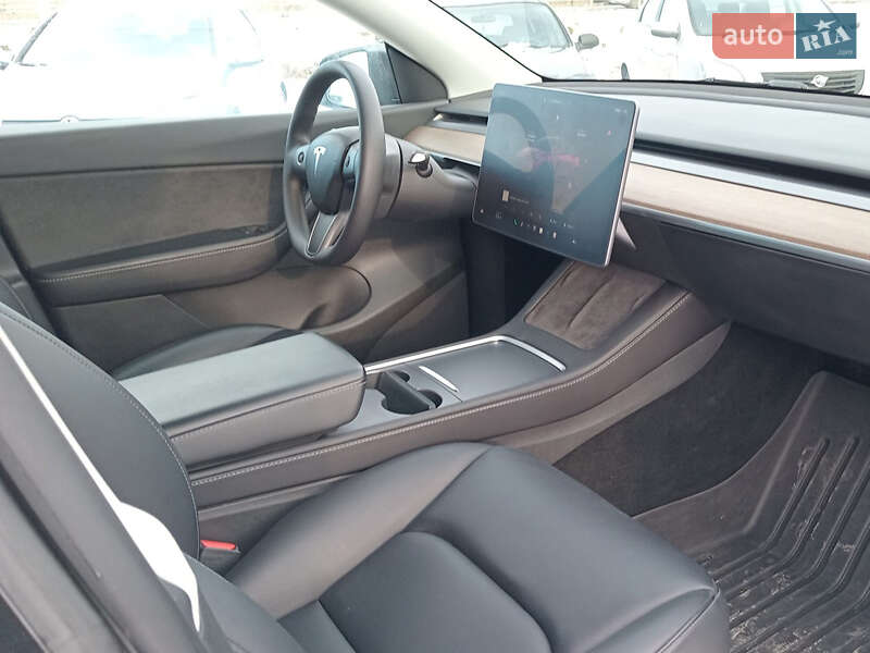 Внедорожник / Кроссовер Tesla Model Y 2022 в Львове