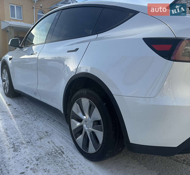 Внедорожник / Кроссовер Tesla Model Y 2023 в Тернополе