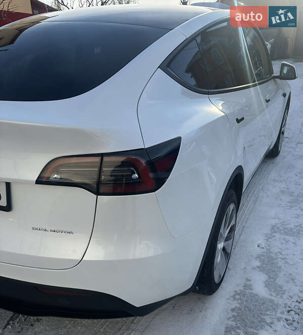 Внедорожник / Кроссовер Tesla Model Y 2023 в Тернополе