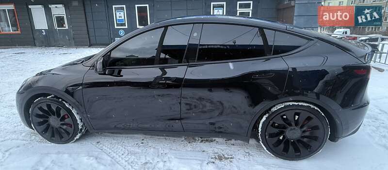 Позашляховик / Кросовер Tesla Model Y 2023 в Черкасах