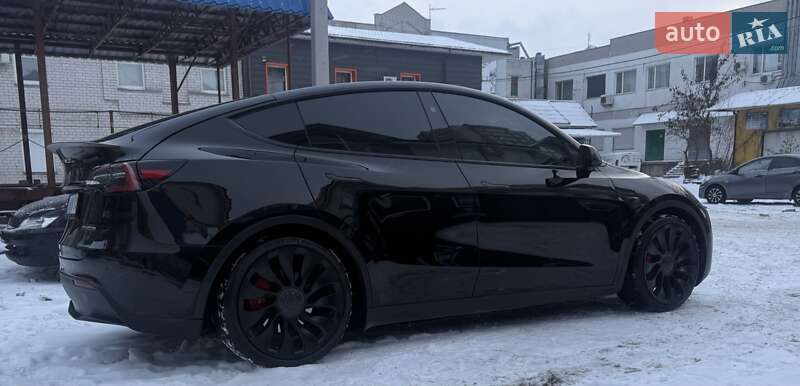 Позашляховик / Кросовер Tesla Model Y 2023 в Черкасах