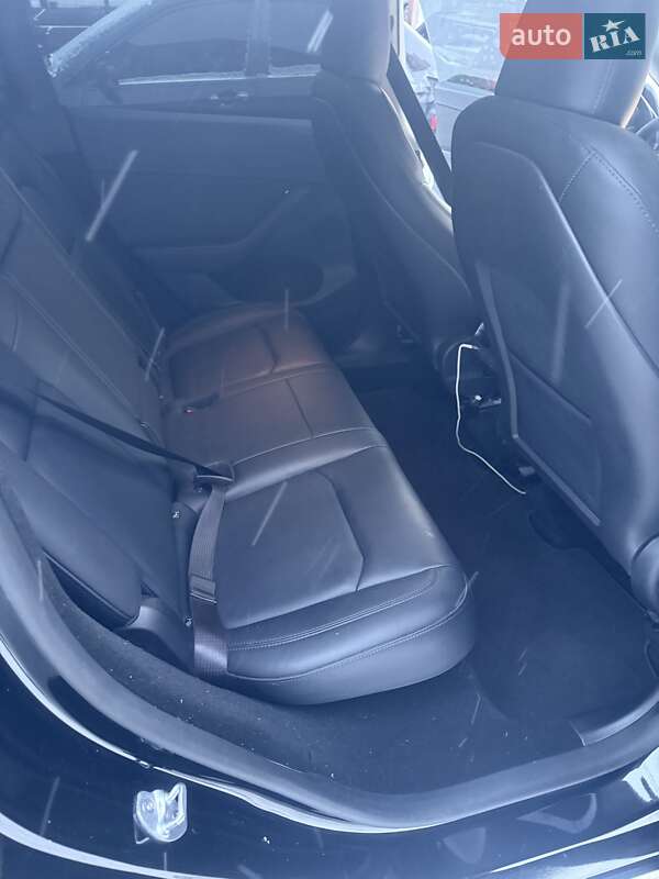 Внедорожник / Кроссовер Tesla Model Y 2023 в Черкассах