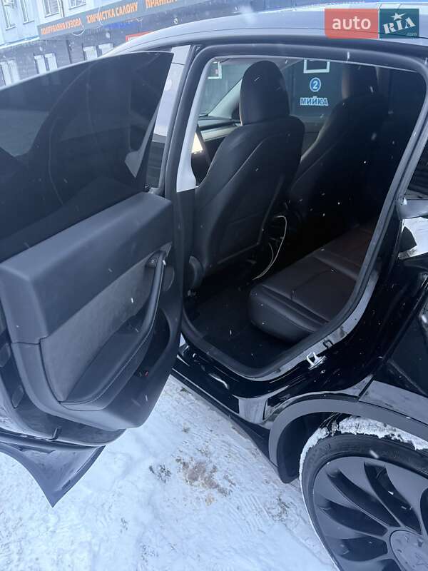 Позашляховик / Кросовер Tesla Model Y 2023 в Черкасах