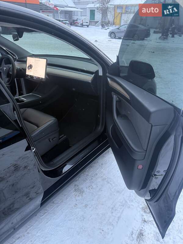 Позашляховик / Кросовер Tesla Model Y 2023 в Черкасах
