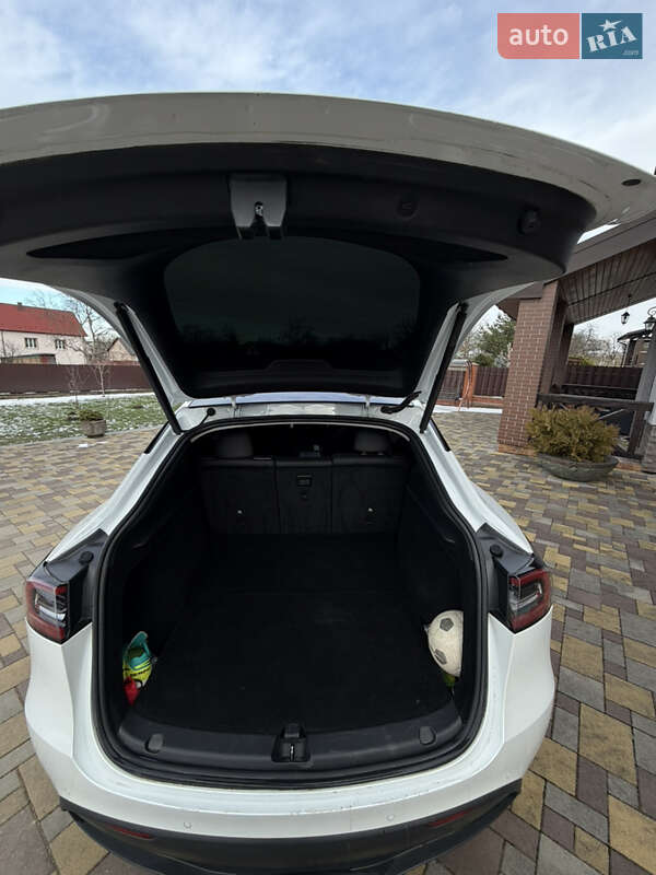 Внедорожник / Кроссовер Tesla Model Y 2022 в Трускавце