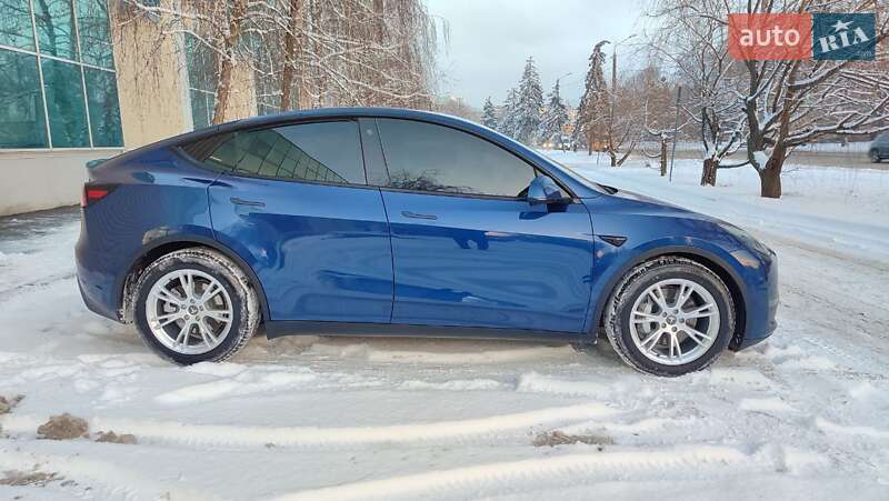 Позашляховик / Кросовер Tesla Model Y 2023 в Полтаві фото 5 Позашляховик / Кросовер Tesla Model Y 2023 в Полтаві