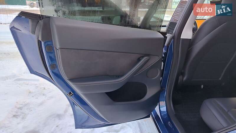 Позашляховик / Кросовер Tesla Model Y 2023 в Полтаві фото 19 Позашляховик / Кросовер Tesla Model Y 2023 в Полтаві