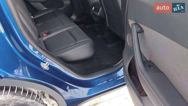 Позашляховик / Кросовер Tesla Model Y 2023 в Полтаві фото 28 Позашляховик / Кросовер Tesla Model Y 2023 в Полтаві