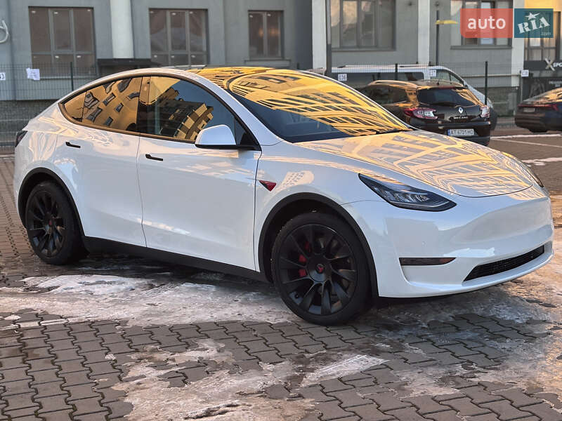 Внедорожник / Кроссовер Tesla Model Y 2021 в Ивано-Франковске