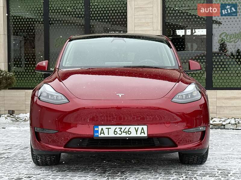 Внедорожник / Кроссовер Tesla Model Y 2024 в Ивано-Франковске