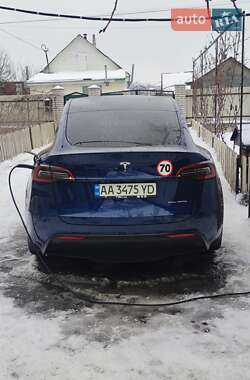 Внедорожник / Кроссовер Tesla Model Y 2024 в Киеве