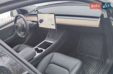 Внедорожник / Кроссовер Tesla Model Y 2024 в Киеве